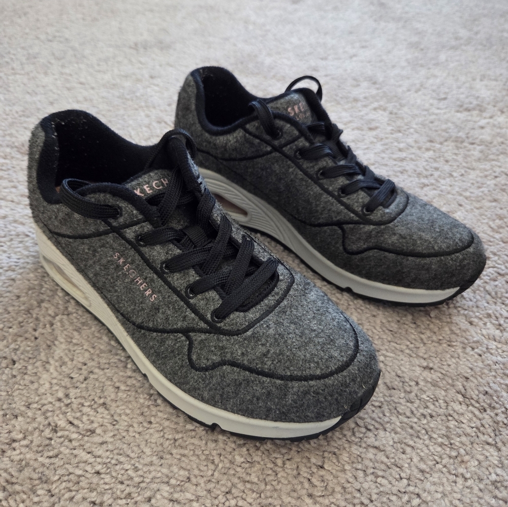 Skechers Womens Gray Sneakers